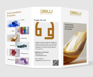 Parts for Perfection Produktbroschüre aufgeklappt - Links Produktkategorien mit bunten Bildern, rechts goldenes Kunststoffteil 